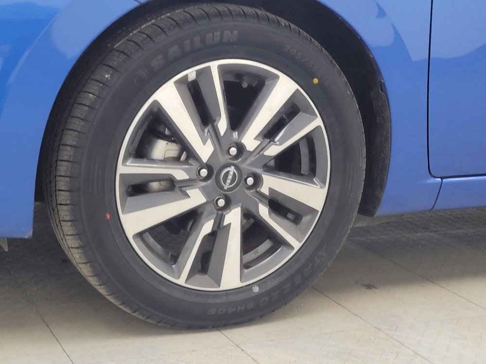 Used 2024 Nissan Versa SV image 31