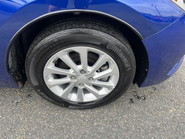 Used 2022 Hyundai Accent SEL image 31