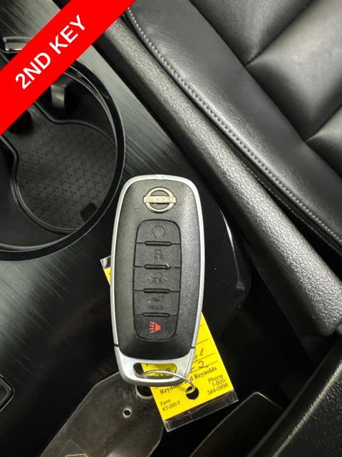 Certified 2025 Nissan Rogue SL w/ SL Premium Package FWD image 17