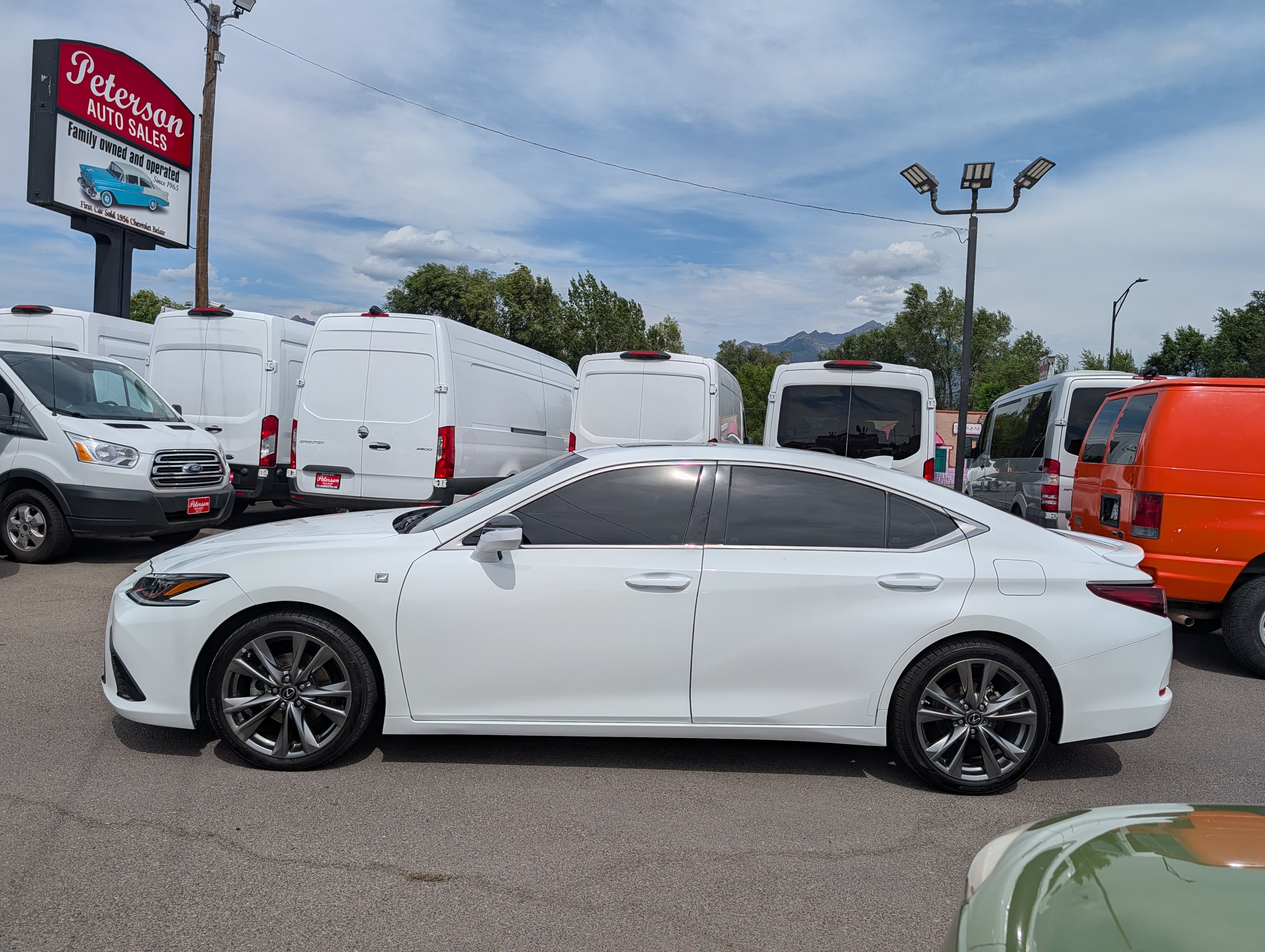 Used 2019 Lexus ES 350 F Sport w/ Accessory Package 2 FWD image 8