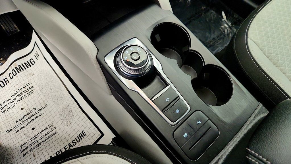 Used 2025 Ford Escape Active image 16