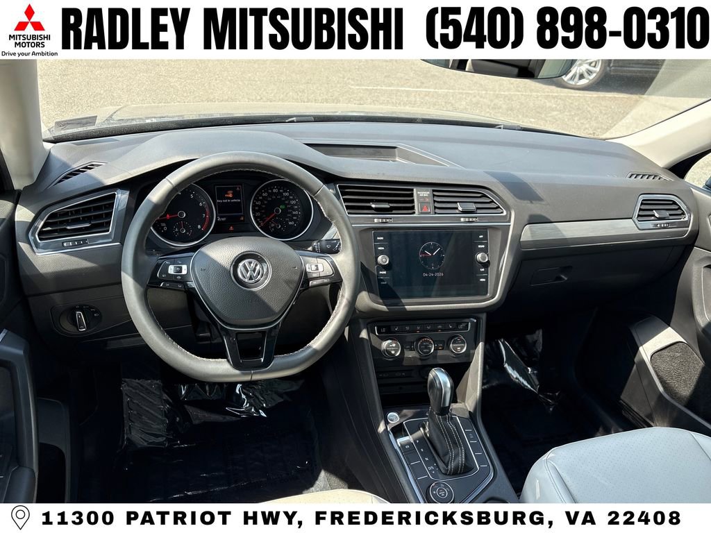 Used 2021 Volkswagen Tiguan SE w/ Panoramic Sunroof Package AWD/4WD image 14