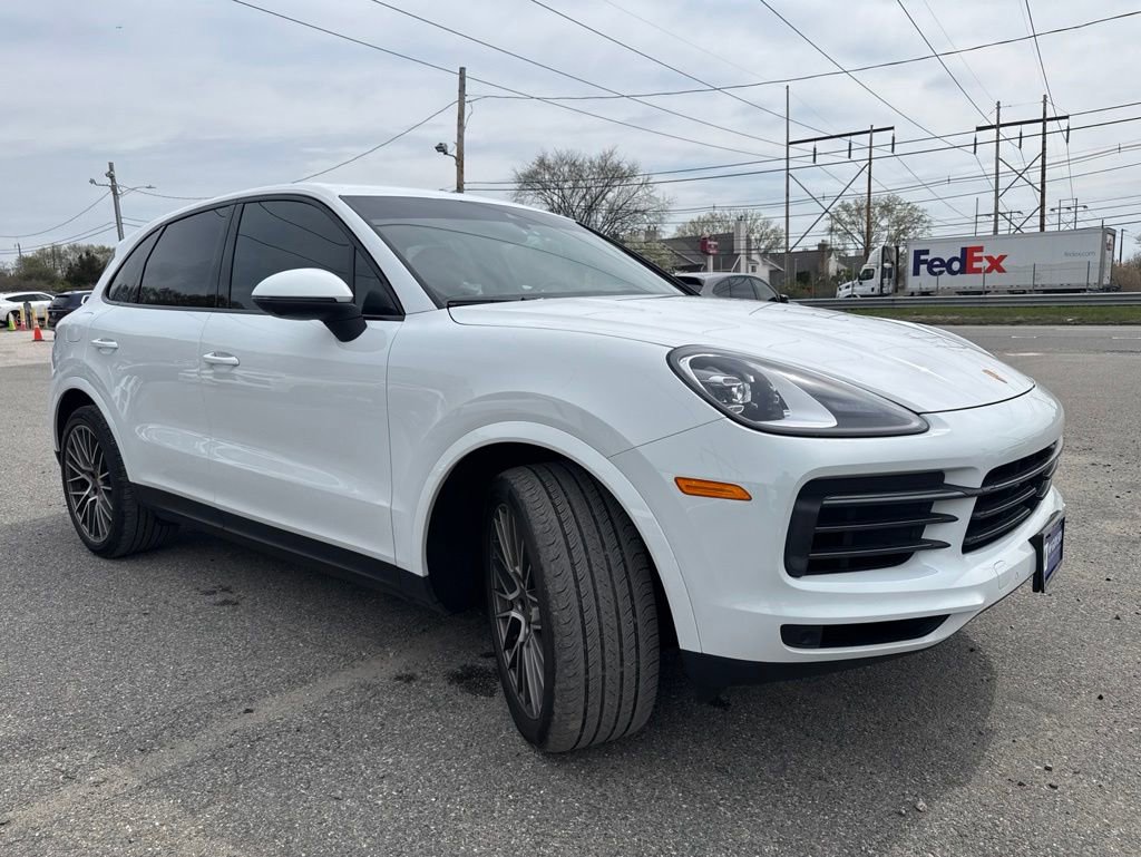 Used 2023 Porsche Cayenne AWD/4WD image 3