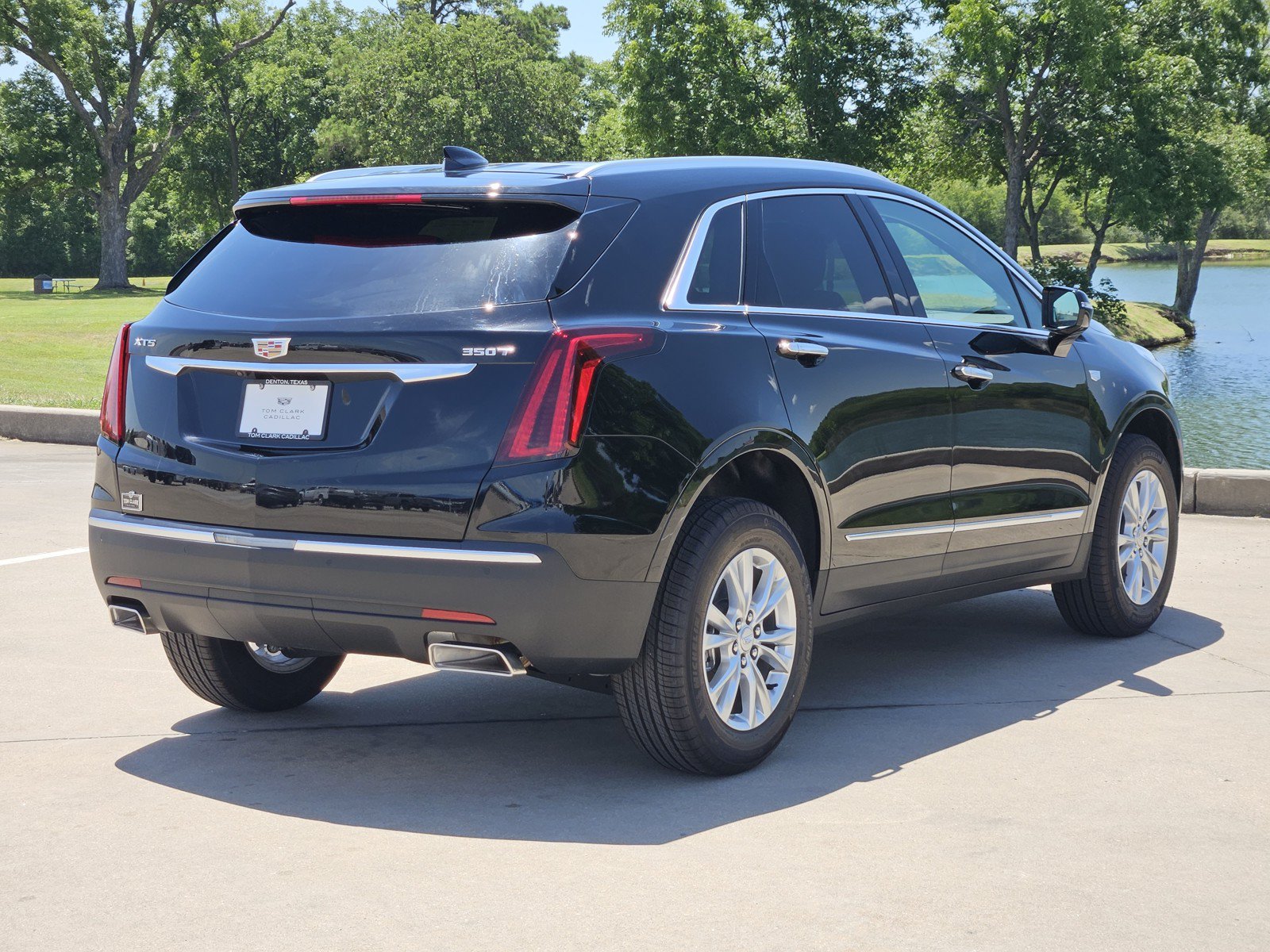 New 2026 Cadillac XT5 Luxury FWD image 3