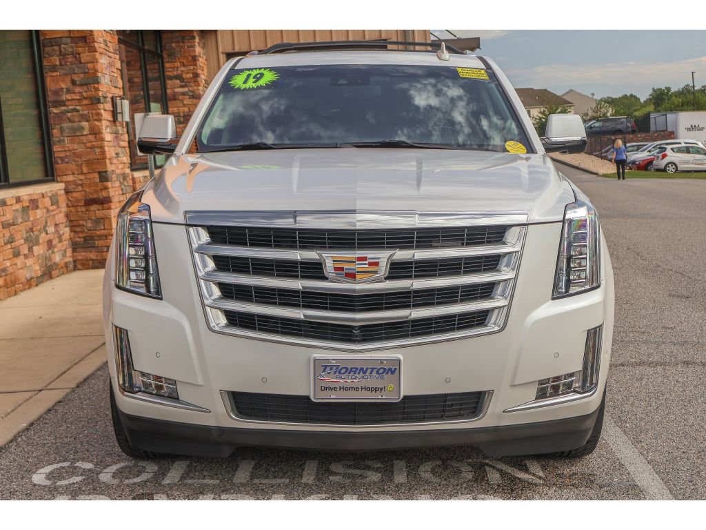 Used 2019 Cadillac Escalade Luxury image 8