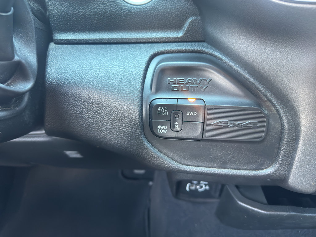 Used 2022 RAM 2500 Big Horn AWD/4WD image 38
