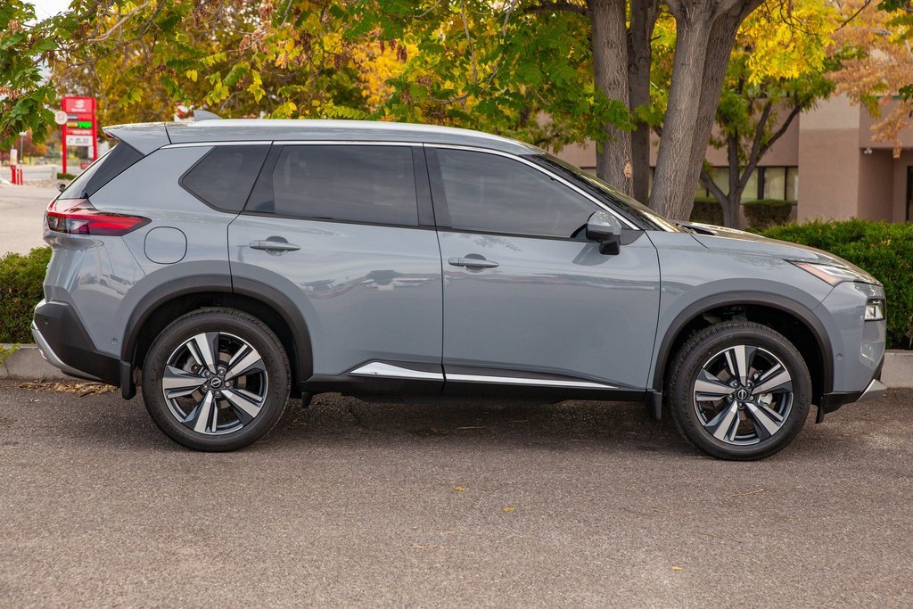 Used 2023 Nissan Rogue Platinum w/ Platinum Premium Package image 4