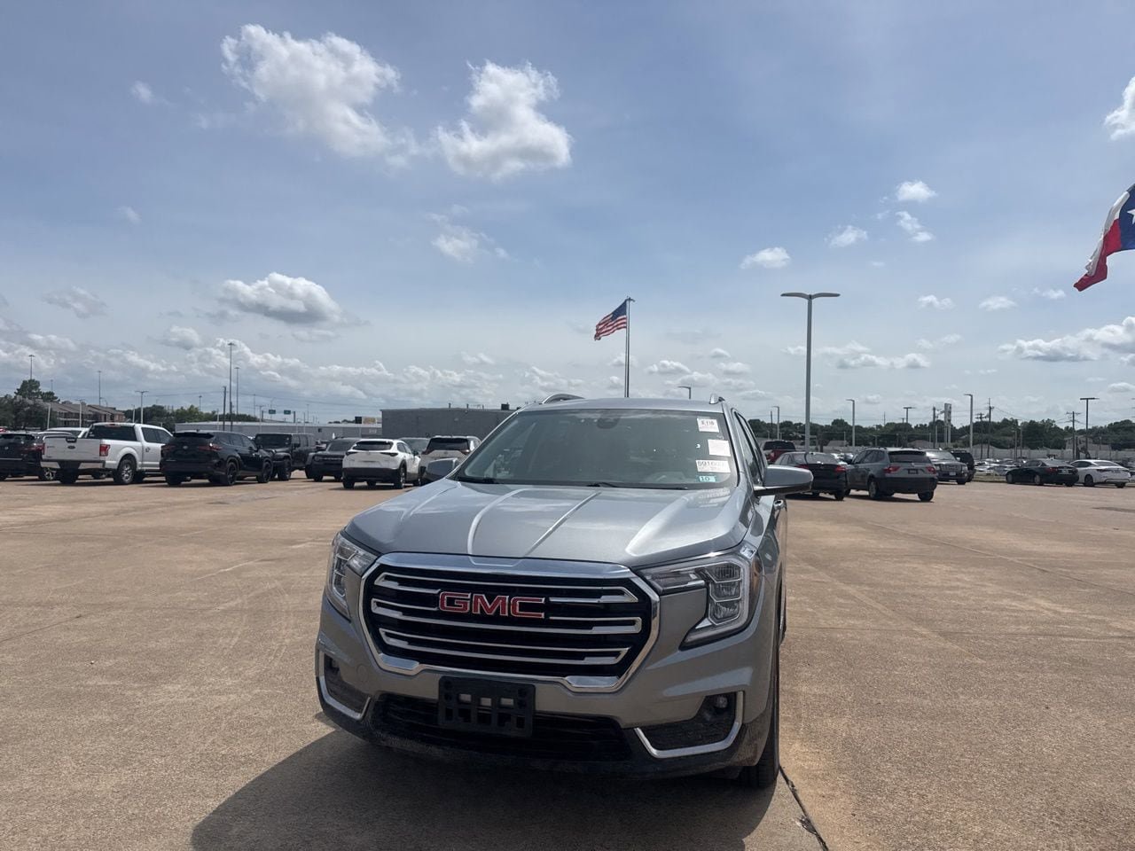 Used 2024 GMC Terrain SLT w/ Infotainment Package II AWD/4WD image 6