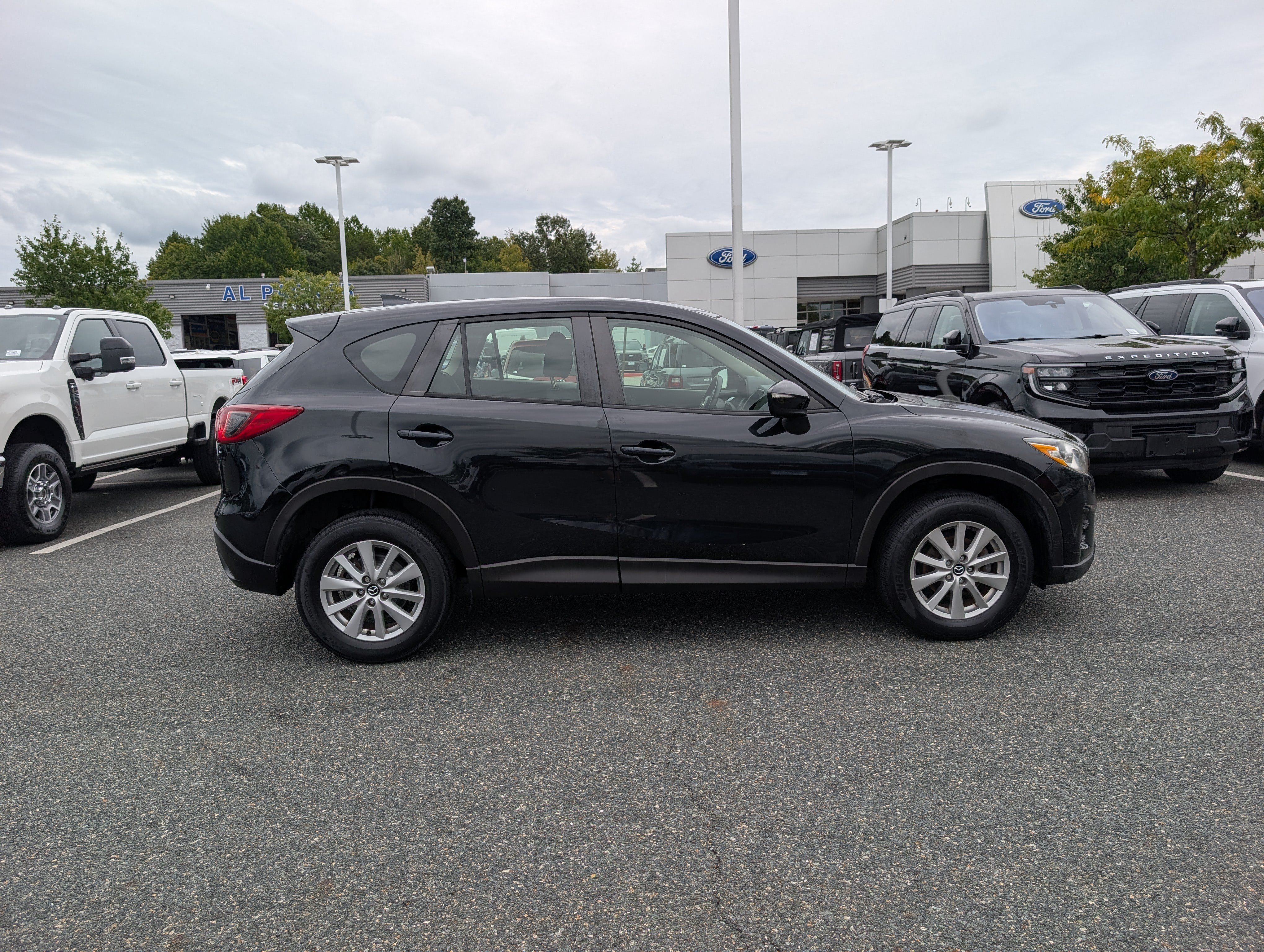 Used 2016 MAZDA CX-5 Sport w/ Rear Camera Package FWD image 3