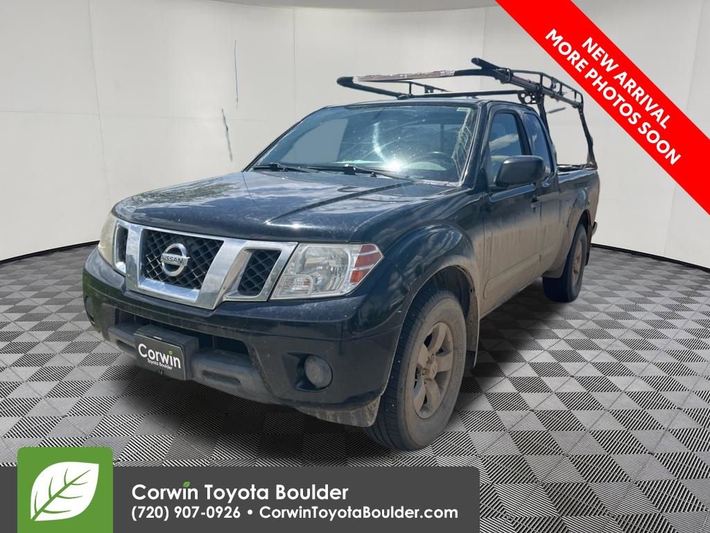 Used 2013 Nissan Frontier SV AWD/4WD image 3