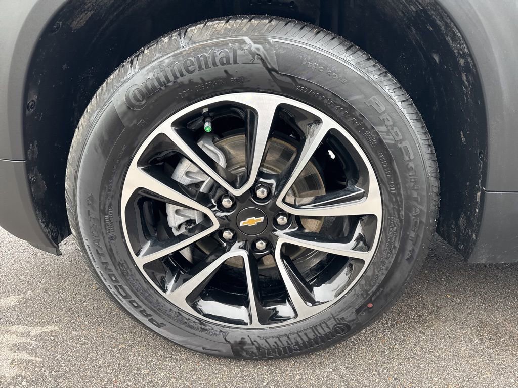 Used 2024 Chevrolet TrailBlazer LT w/ Driver Confidence Package image 27