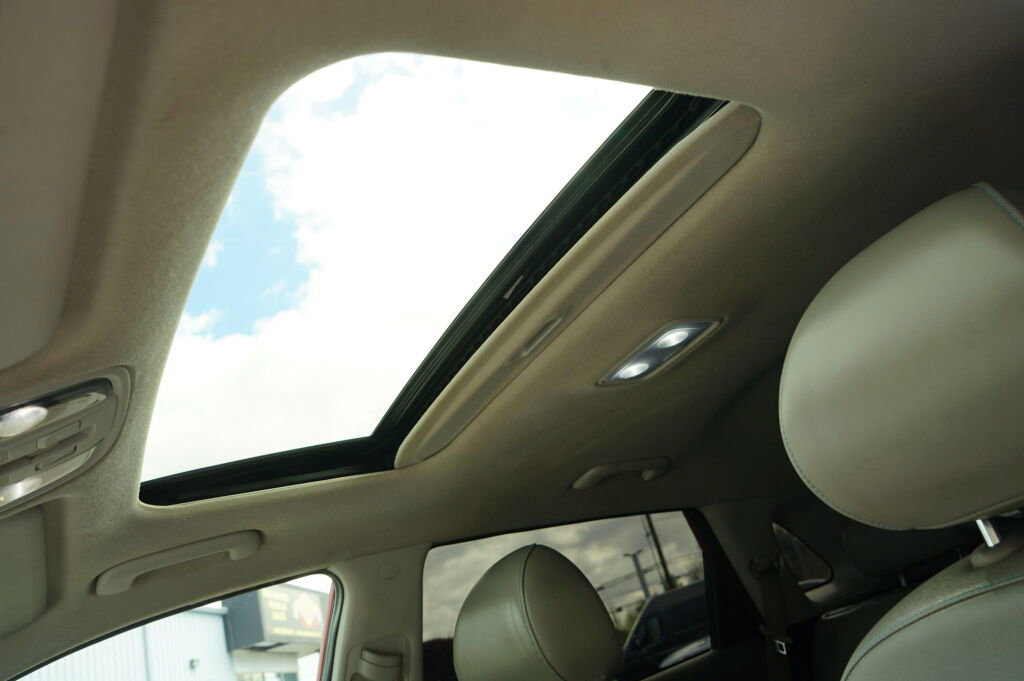 Used 2019 Kia Niro EX Premium w/ Sunroof Package image 26