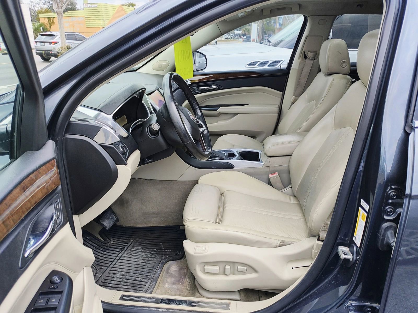 Used 2013 Cadillac SRX Luxury image 11