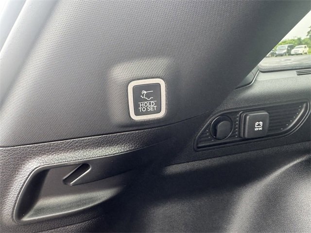 New 2025 Jeep Grand Cherokee Limited image 10