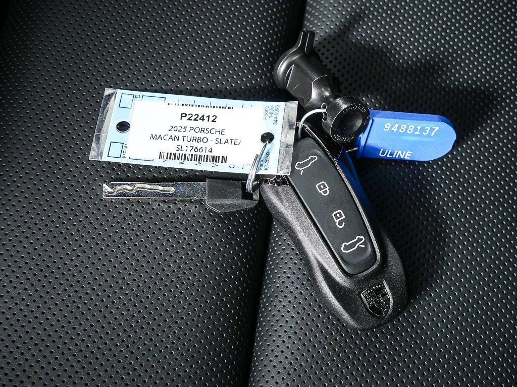 Used 2025 Porsche Macan Turbo Electric image 41