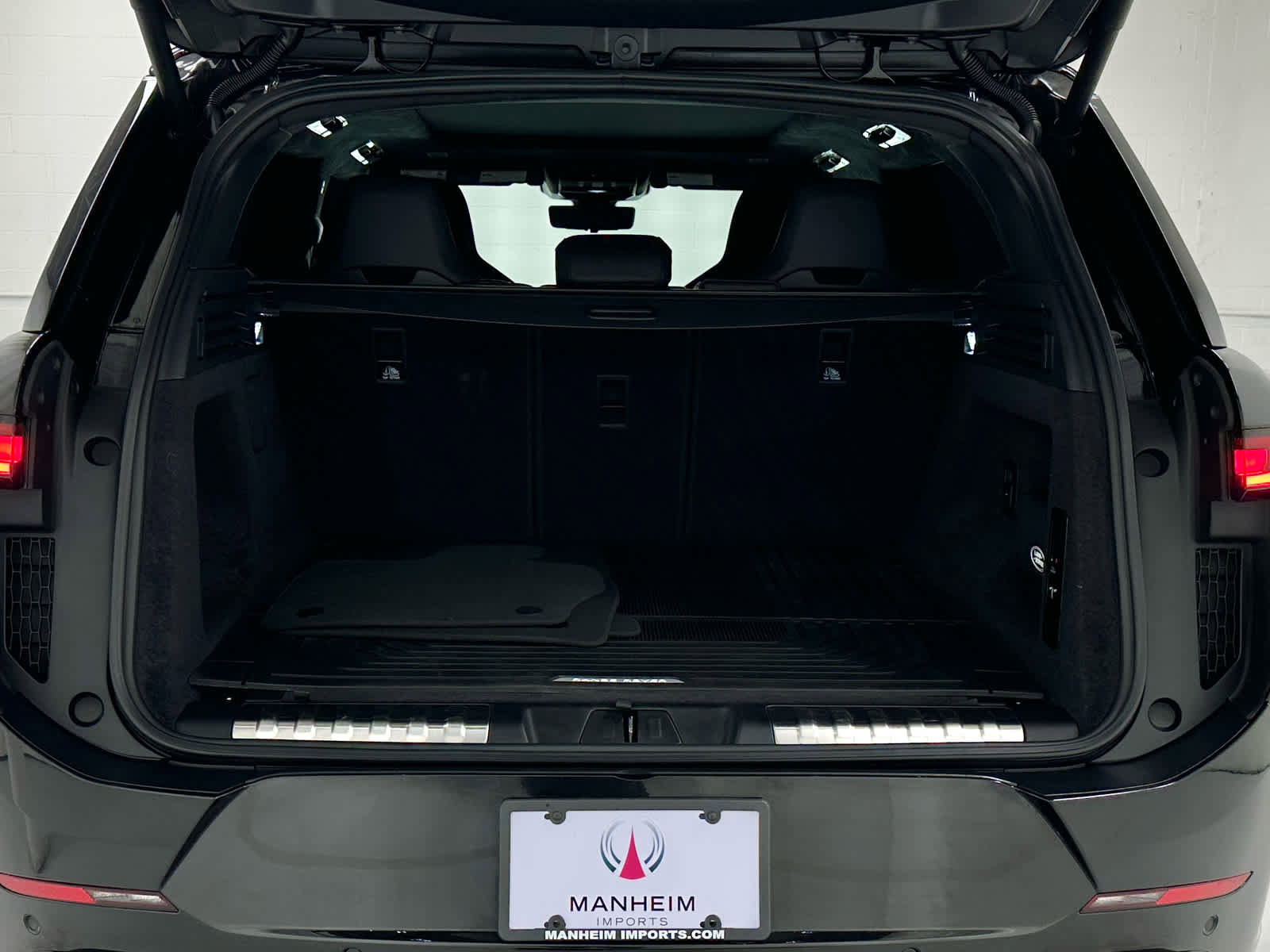 Used 2024 Land Rover Range Rover Sport image 45