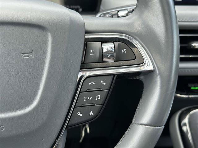 Used 2022 Lincoln Nautilus Reserve AWD/4WD image 37