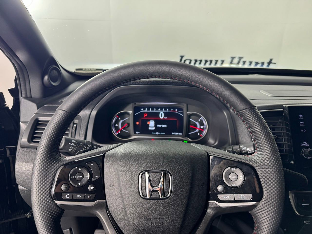 Used 2025 Honda Passport Black Edition image 24
