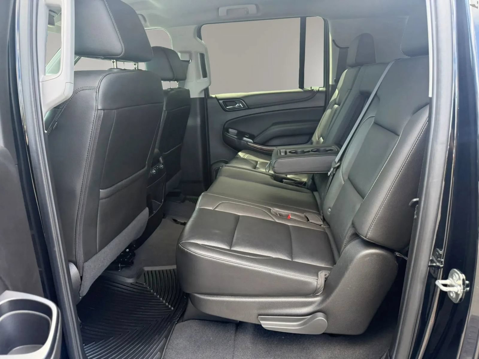 Used 2019 Chevrolet Suburban LT AWD/4WD image 32