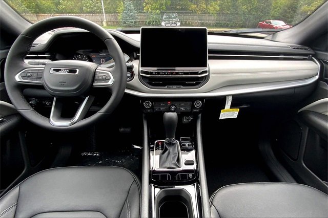 New 2026 Jeep Compass Limited image 5