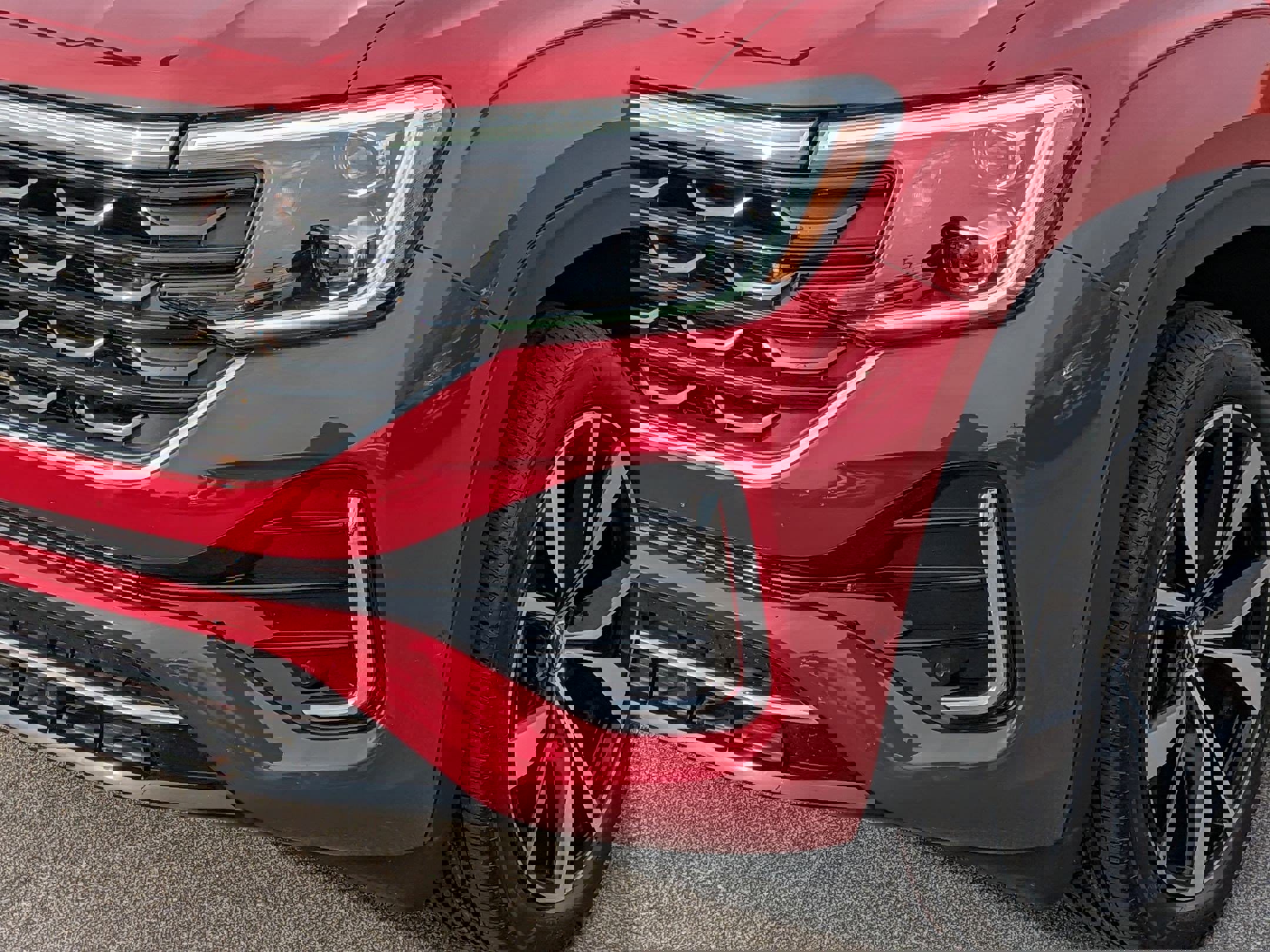 Used 2024 Volkswagen Atlas SEL Premium R-Line image 9