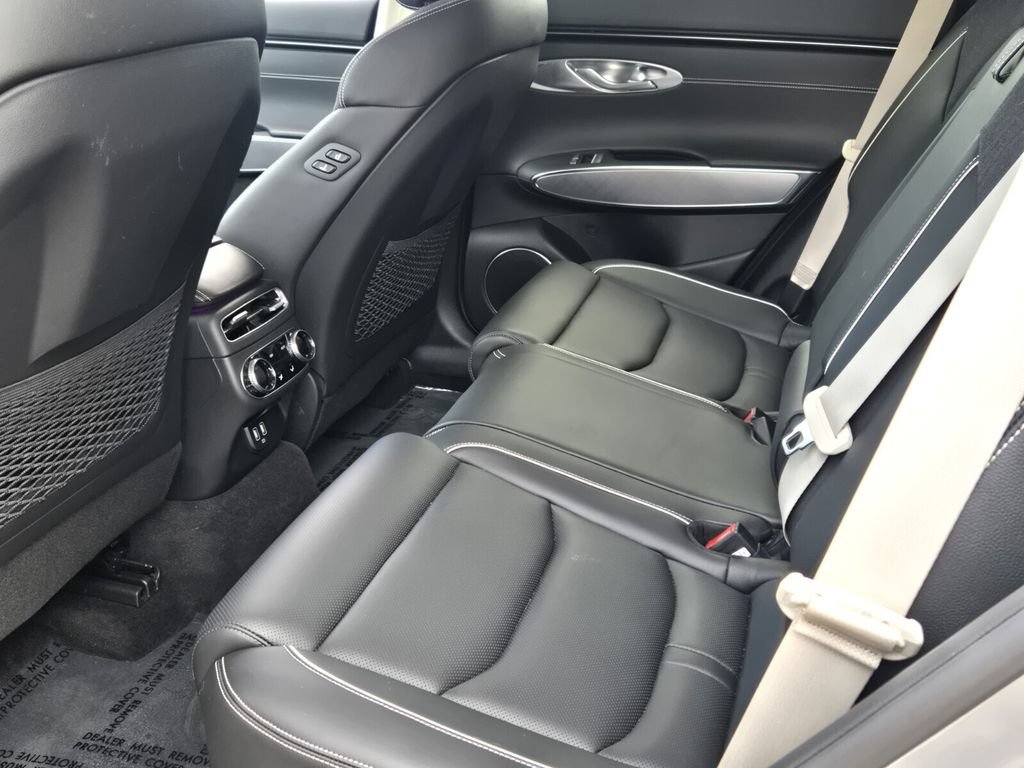 Used 2023 Genesis Electrified GV70 AWD/4WD image 11