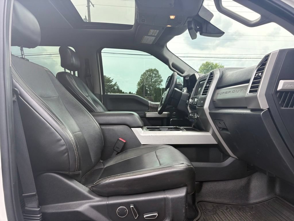 Used 2017 Ford F250 Lariat w/ Lariat Ultimate Package AWD/4WD image 14