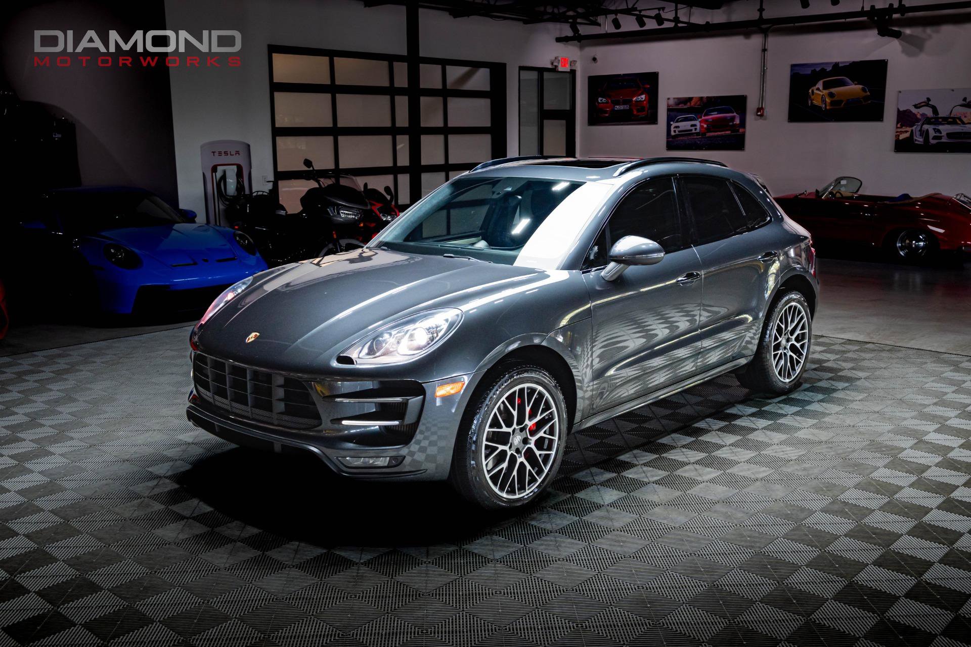 Used 2018 Porsche Macan Turbo image 3