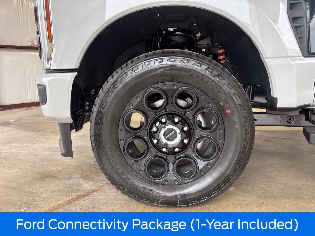 New 2026 Ford F250 XLT w/ XLT Premium Package AWD/4WD image 12