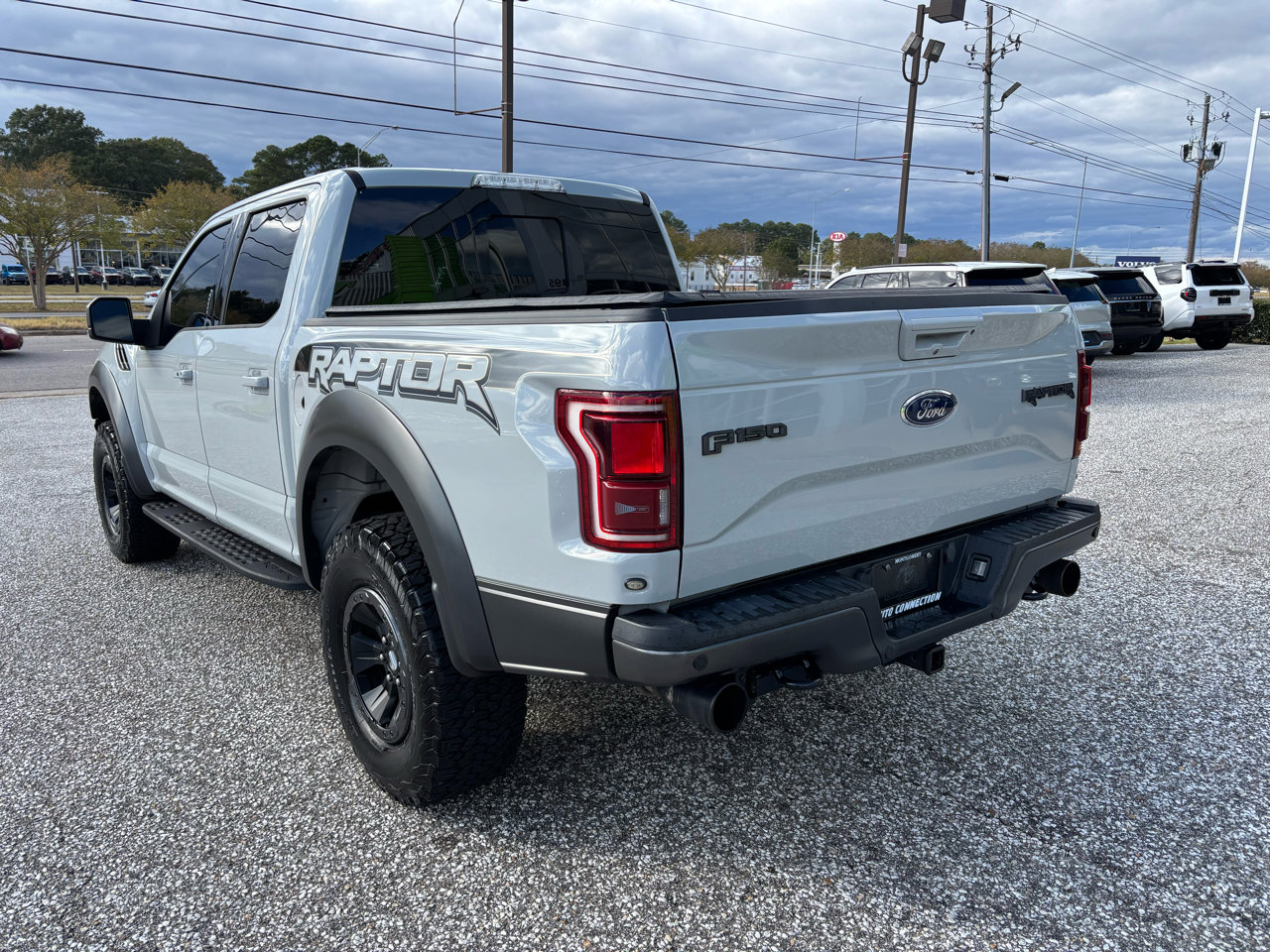 Used 2017 Ford F150 Raptor w/ Equipment Group 802A Luxury image 6