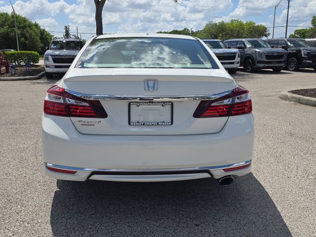 Used 2017 Honda Accord EX-L image 7