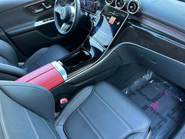 Used 2025 Mercedes-Benz GLC 350e 4MATIC image 19