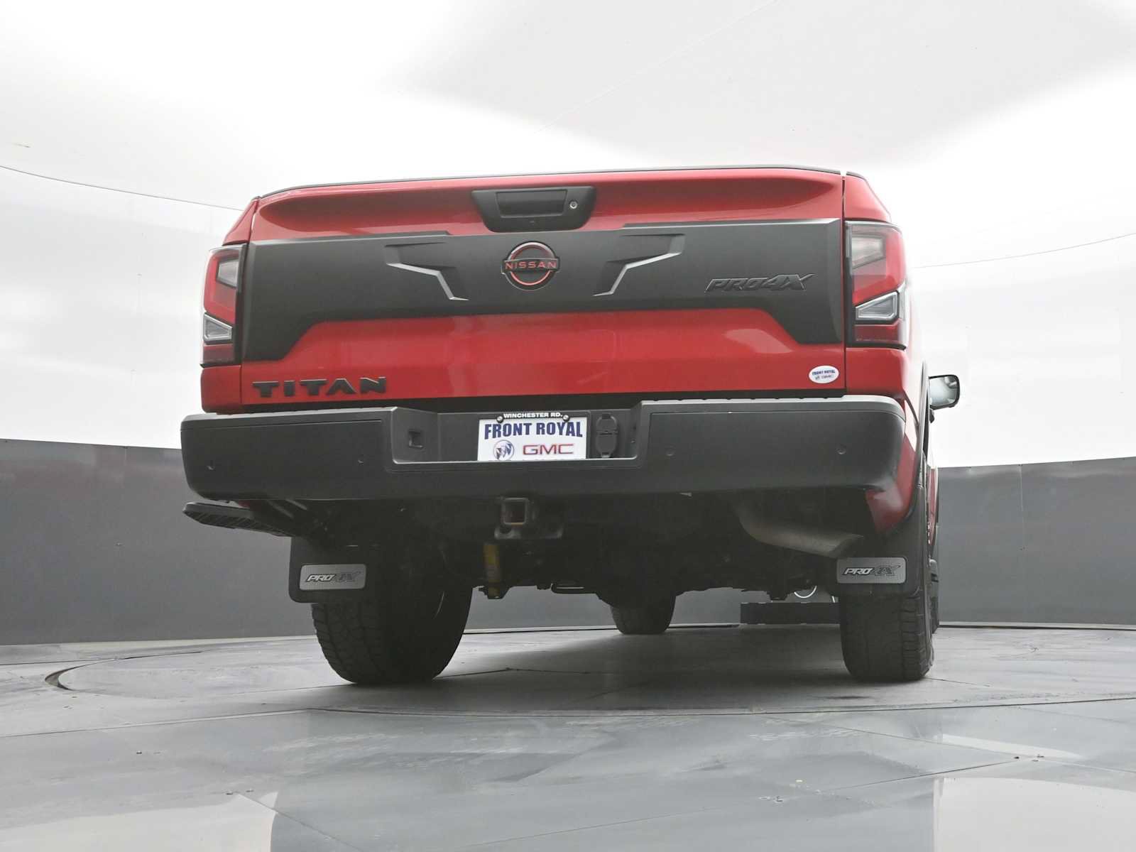 Used 2024 Nissan Titan PRO-4X w/ Pro-4x Convenience Package AWD/4WD image 39