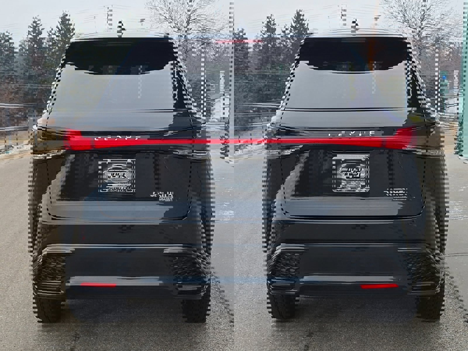 Used 2024 Lexus RX 500h F Sport w/ Convenience Package image 4