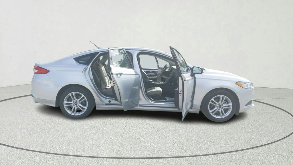 Used 2018 Ford Fusion S FWD image 14