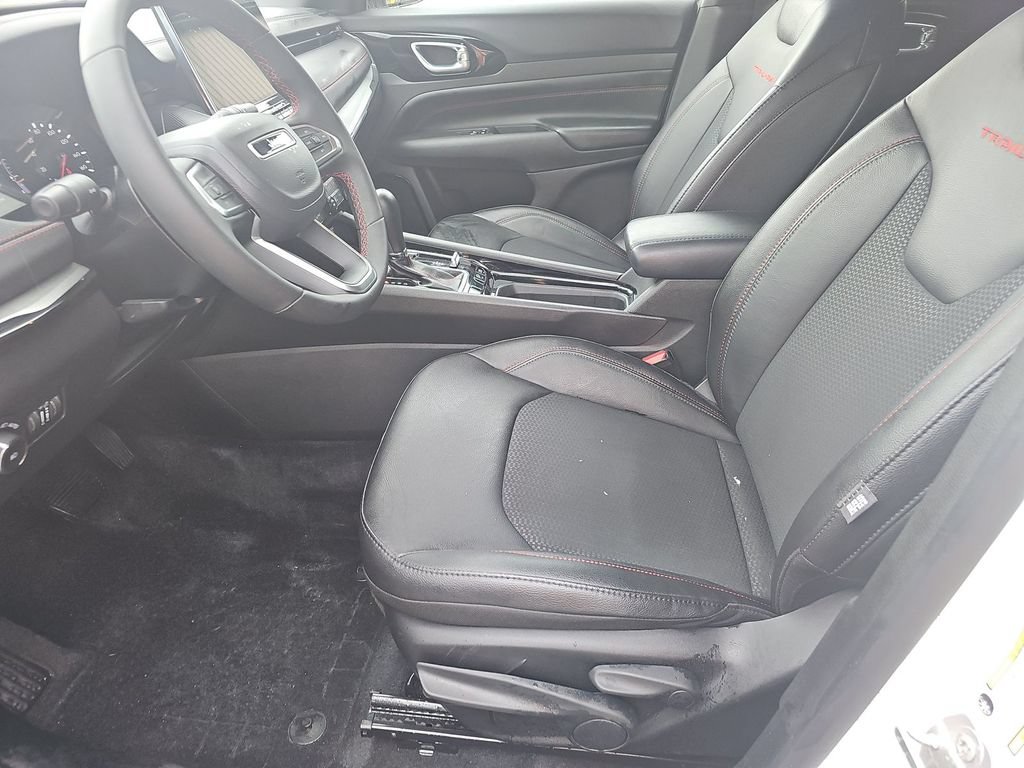 Certified 2025 Jeep Compass Trailhawk AWD/4WD image 5