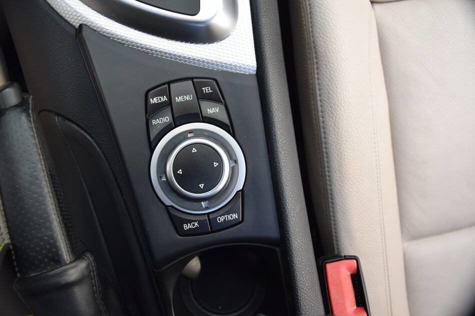 Used 2013 BMW 135is Convertible image 63