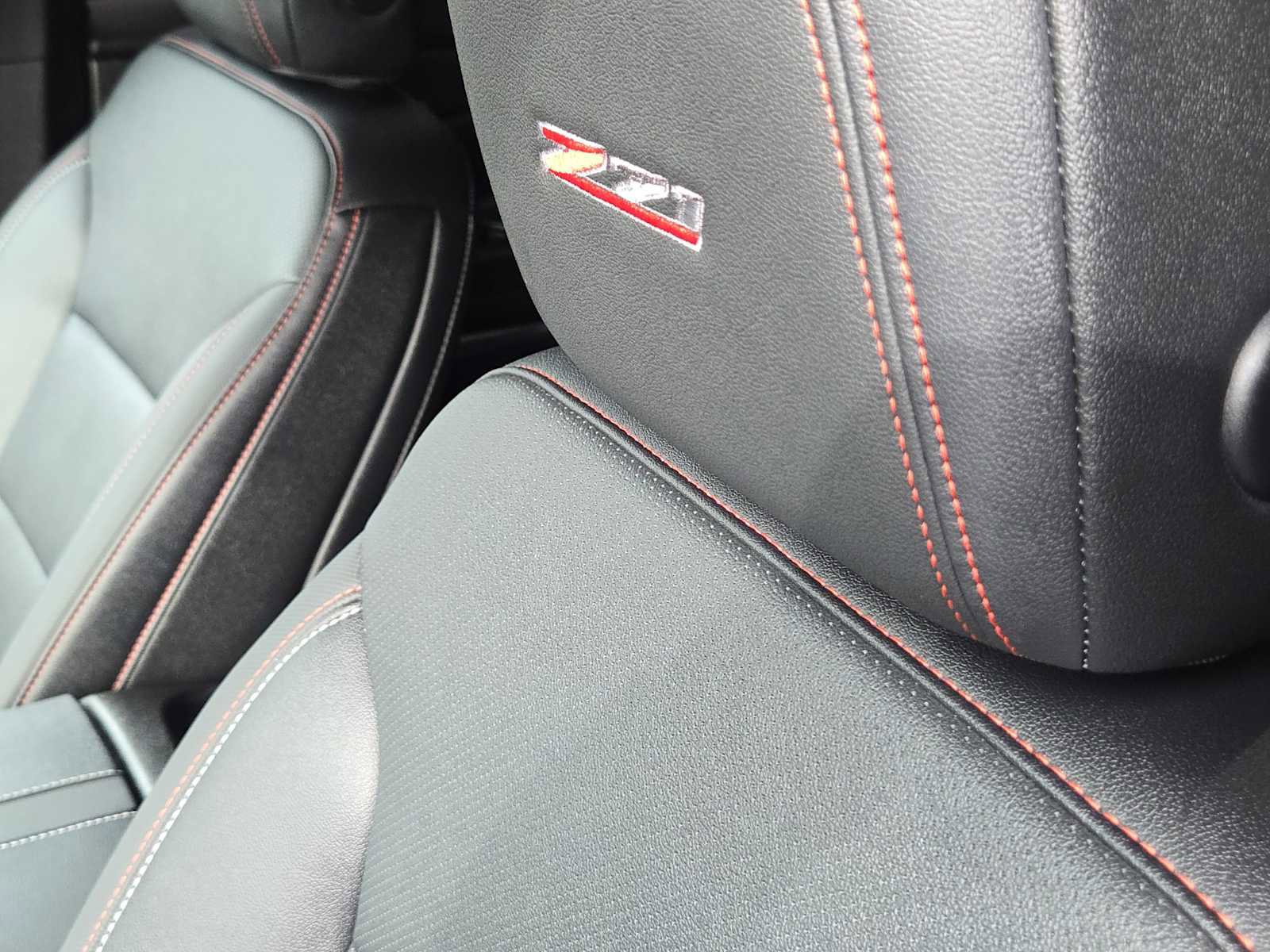 Certified 2025 Chevrolet Traverse Z71 w/ Driver Confidence Package image 15