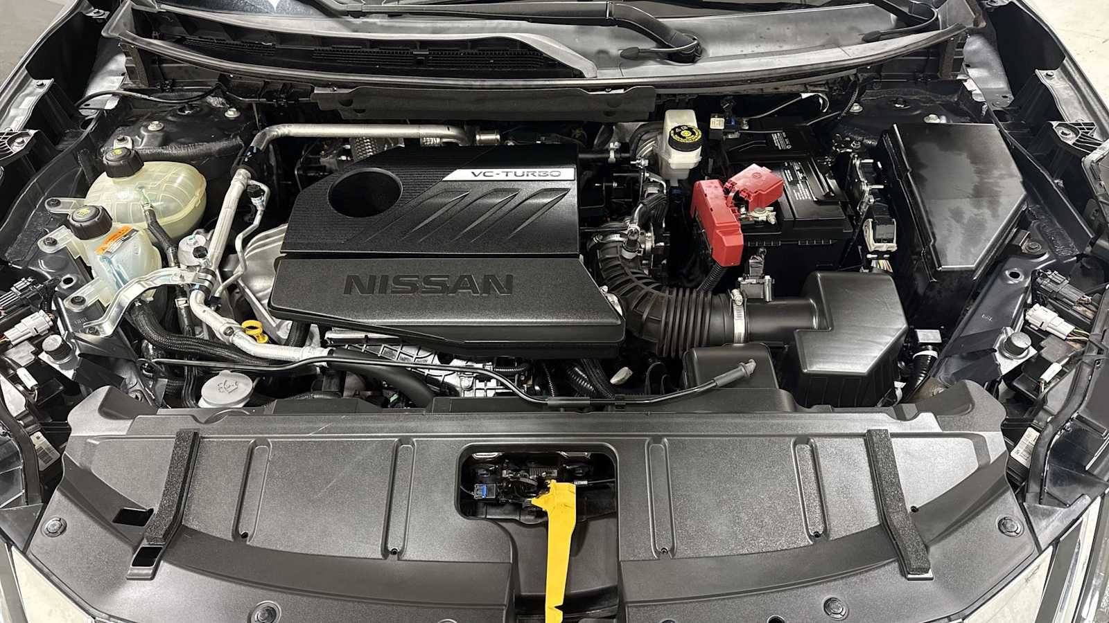 Used 2022 Nissan Rogue SV image 29