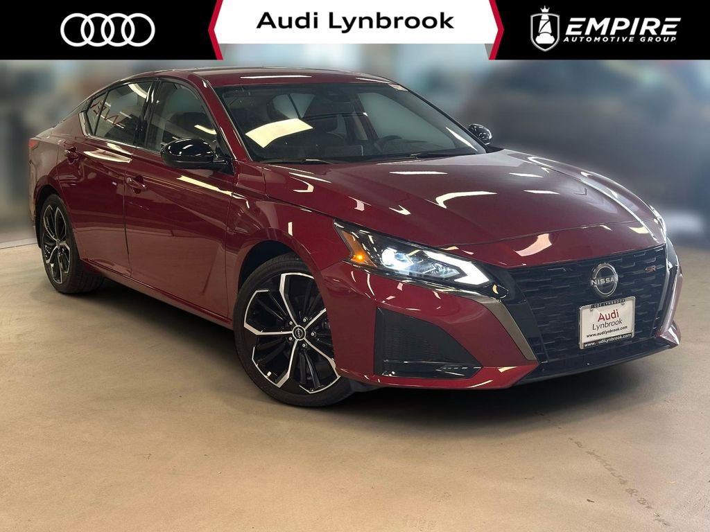 Used 2024 Nissan Altima 2.5 SR