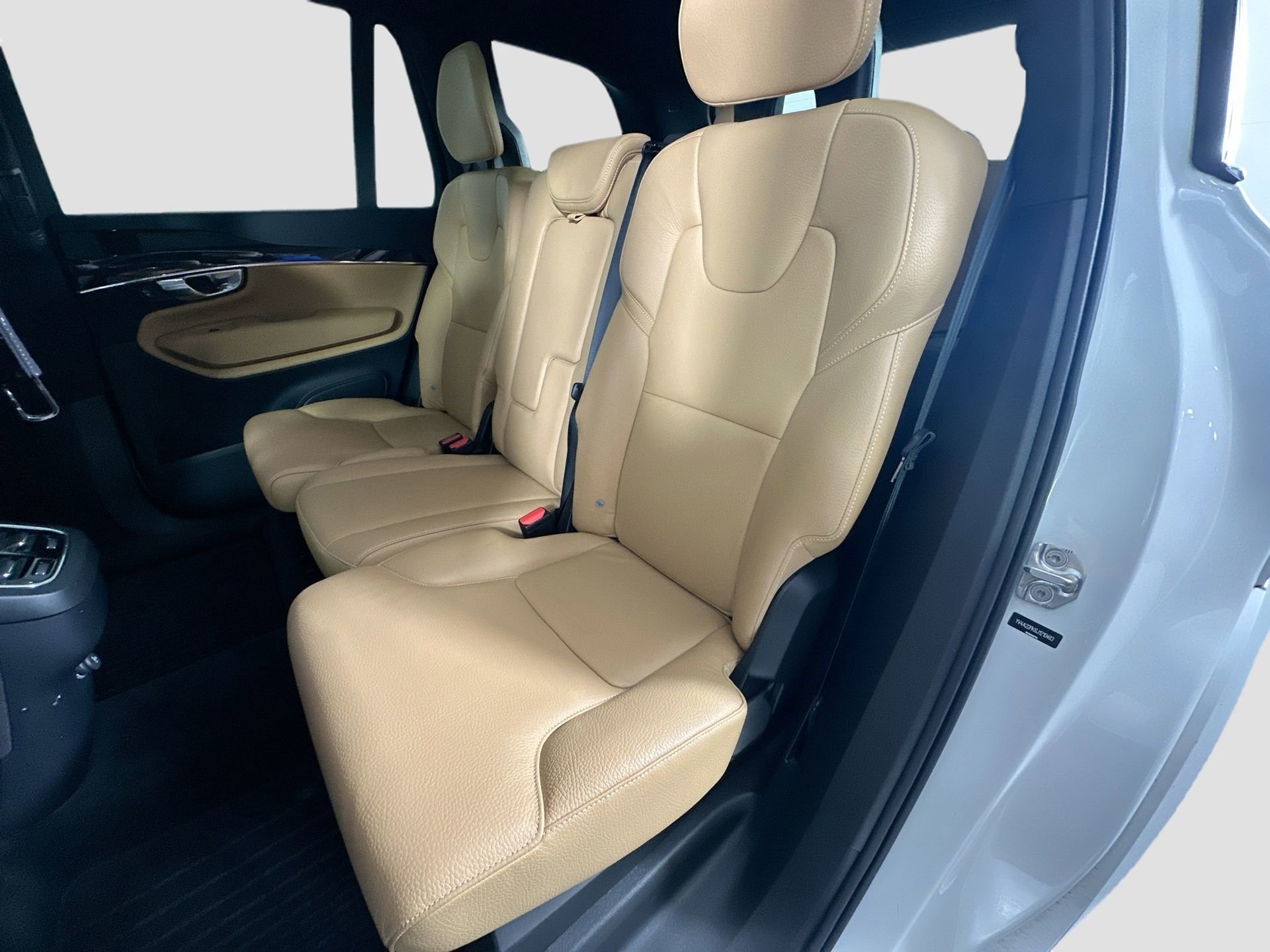 Used 2018 Volvo XC90 T6 Momentum w/ Convenience Package image 25