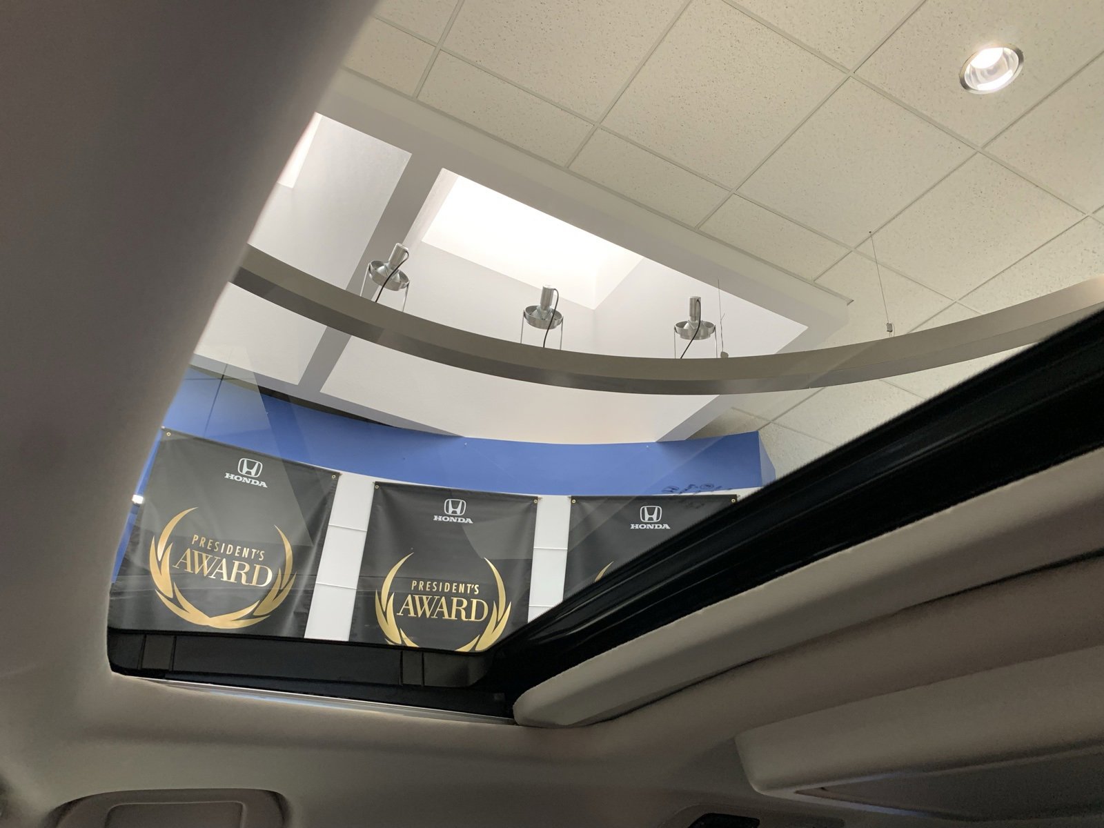 New 2026 Honda Odyssey Touring image 17