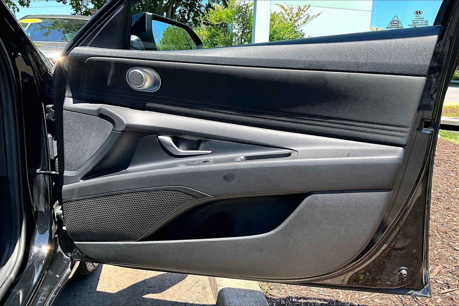 Used 2022 Hyundai Elantra SEL w/ Convenience Package FWD image 21
