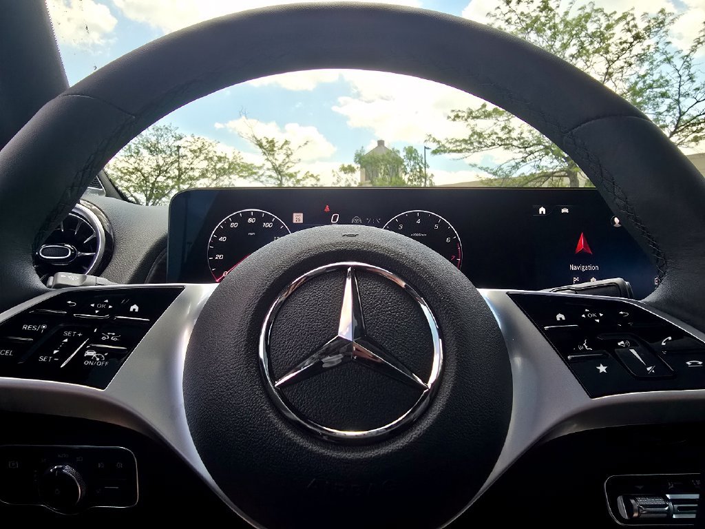 New 2026 Mercedes-Benz GLB 250 4MATIC image 28