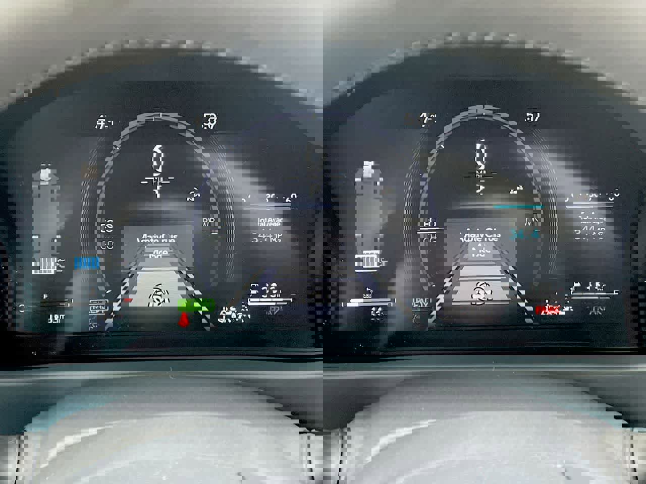 Used 2025 Lexus UX 300h AWD image 28