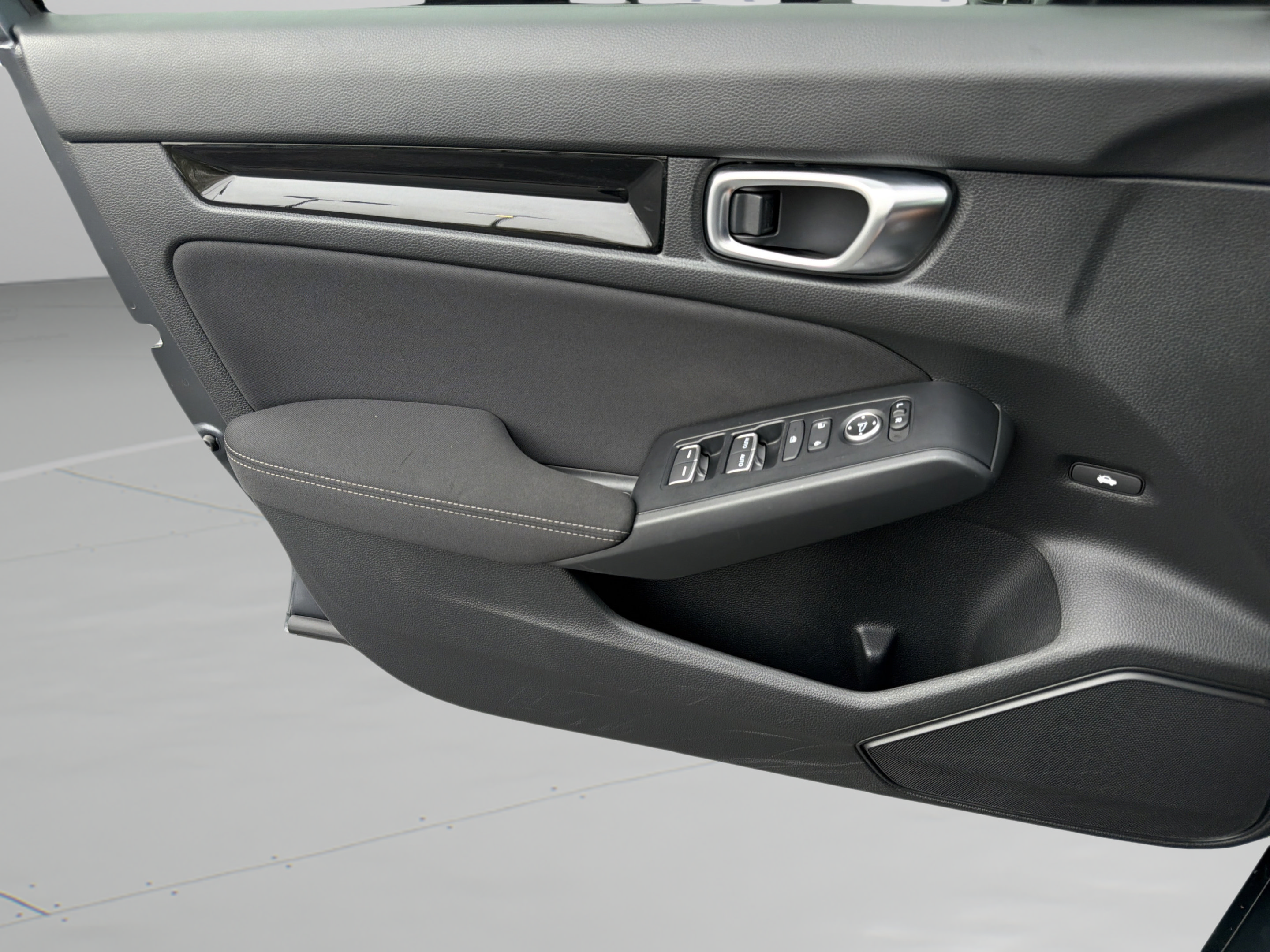 Used 2024 Honda Civic EX image 21