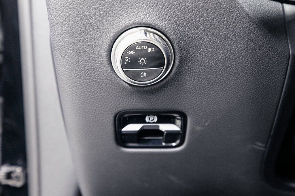 Used 2025 Mercedes-Benz GLC 63 AMG S image 10