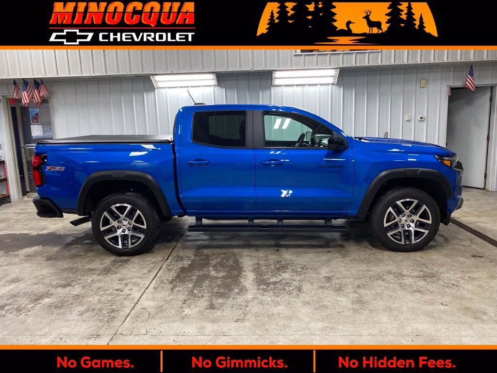 Used 2024 Chevrolet Colorado Z71 w/ Z71 Convenience Package 2 AWD/4WD image 1