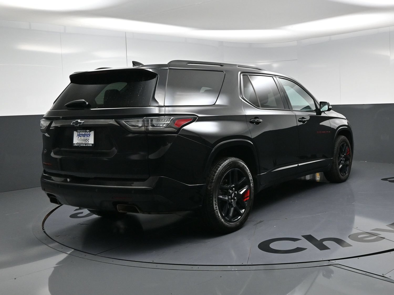 Used 2021 Chevrolet Traverse Premier w/ Redline Edition AWD/4WD image 17