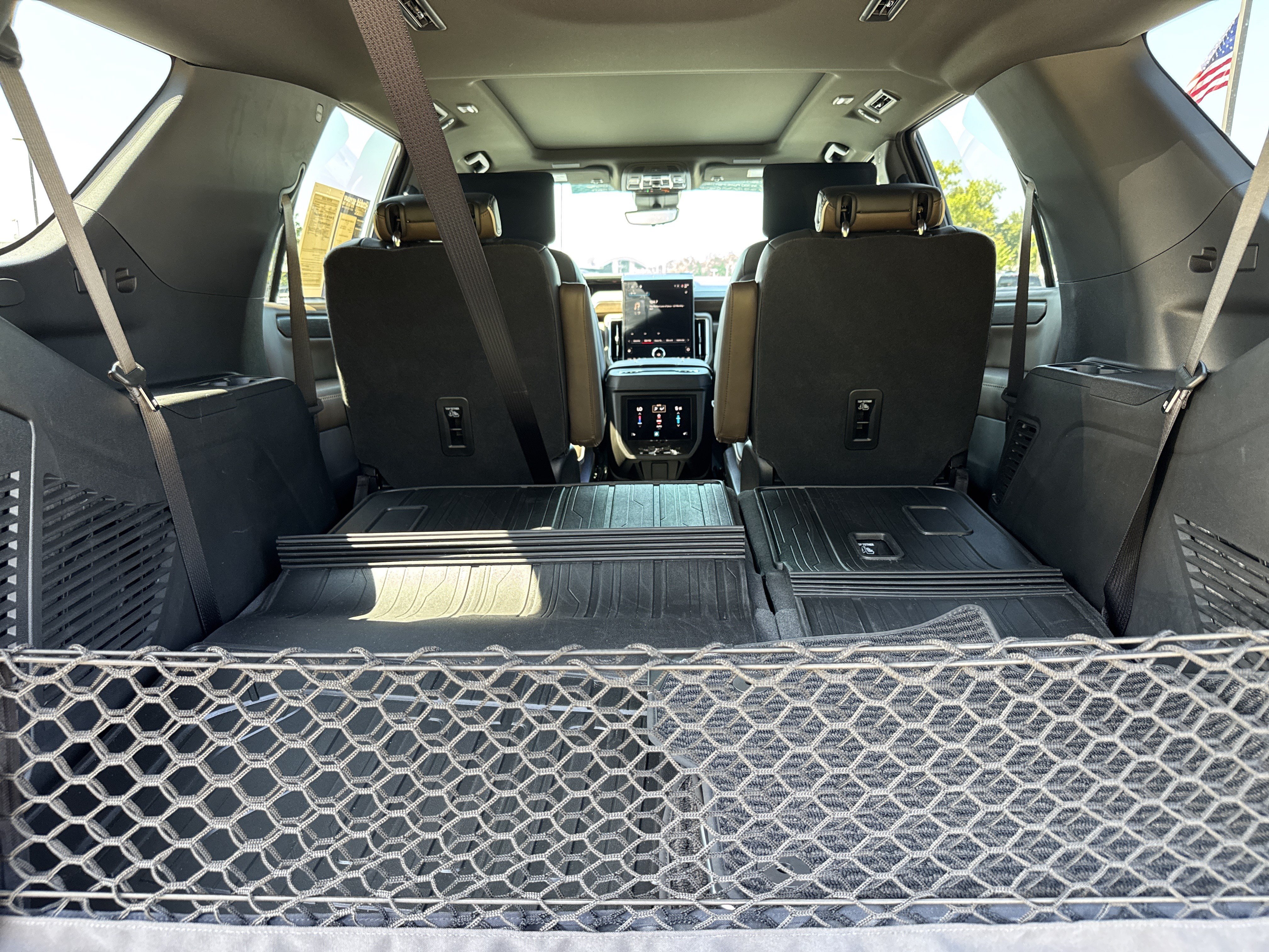 Used 2026 GMC Yukon Denali Ultimate AWD/4WD image 39